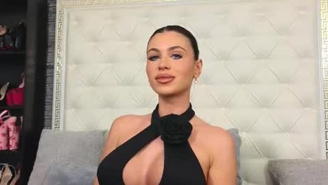 Gabriela online show from November 5, 7:43 am