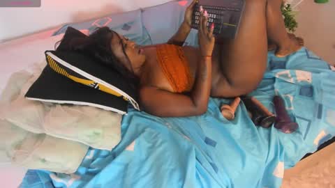 Snapshot of rosi_cooper chatting on February 17, 5:12 pm rosi_cooper online show from February 17, 5:12 pm