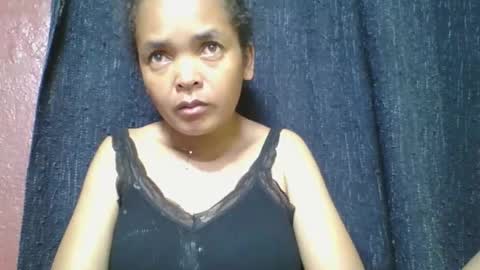 rosia685234 online show from April 21, 2:26 am