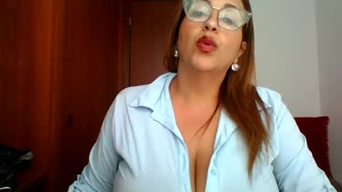 Rossana  online show from April 13, 1:15 pm