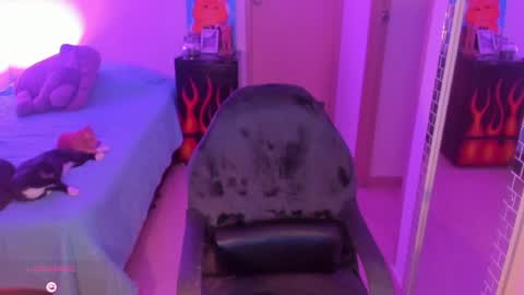 rot_wallace online show from April 6, 8:54 pm