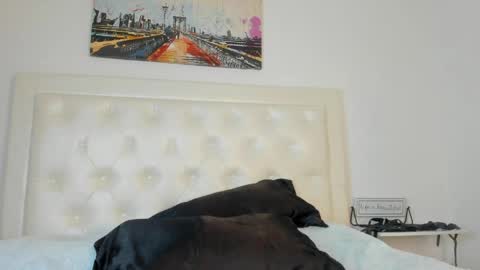 rouse_sexy_hotxx77 online show from April 10, 6:30 am