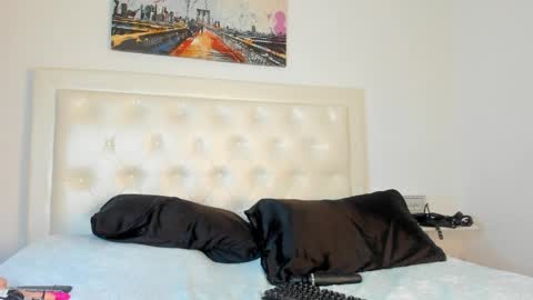 rouse_sexy_hotxx77 online show from March 27, 1:55 am