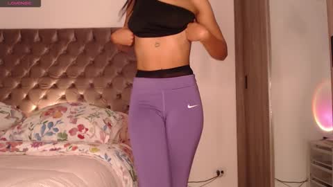 Rouss marie henao  online show from February 13, 1:36 pm