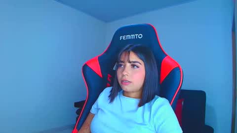 rousse_violet online show from October 20, 10:15 pm