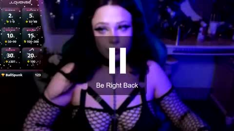 rouzfarrelll online show from January 8, 12:00 pm