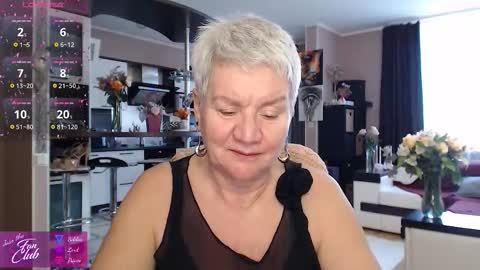 Roxana online show from March 18, 3:18 pm