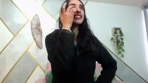   online show from November 11, 7:49 pm