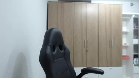 Roxana online show from May 10, 1:45 am