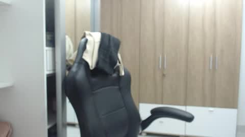 Roxana online show from February 23, 4:17 am