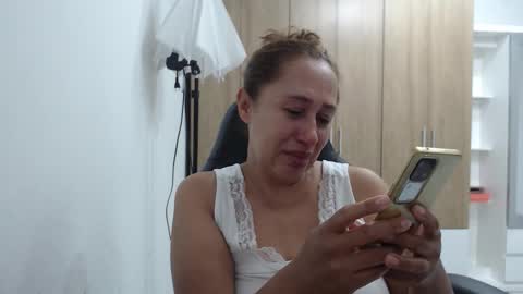 Roxana online show from January 5, 5:27 pm