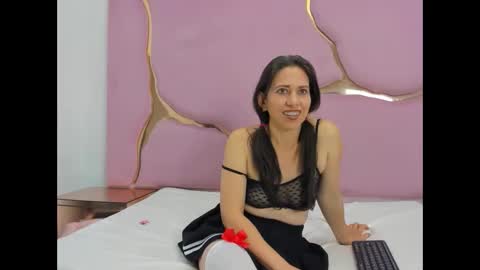 RoxanneBloom online show from December 1, 4:32 am