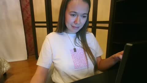 roxxana_xxx online show from December 3, 4:33 pm