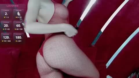 Roxy online show from November 20, 6:27 pm