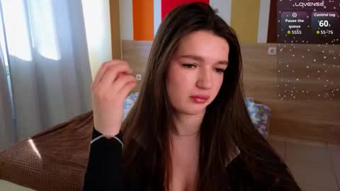 Roxy online show from March 21, 8:19 am