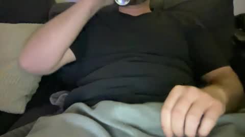 roythegil online show from December 20, 7:26 am