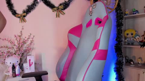 RUBY  online show from December 27, 7:35 pm