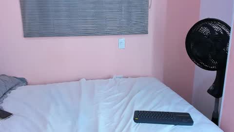 rubi_scarlet online show from March 6, 3:16 am