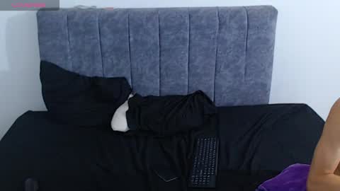 Ruby and Vanie online show from April 20, 10:57 pm