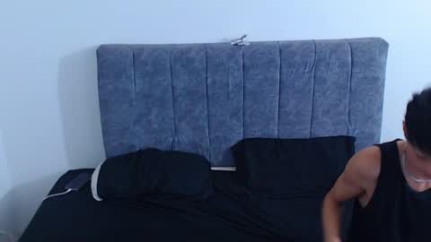 Ruby and Vanie online show from April 12, 11:09 pm