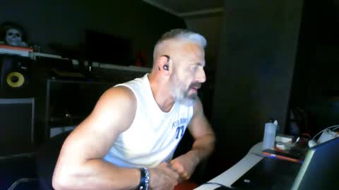 Chico que rico Caliente online show from July 28, 1:36 am