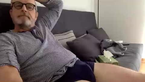 Jimi online show from October 20, 6:51 am