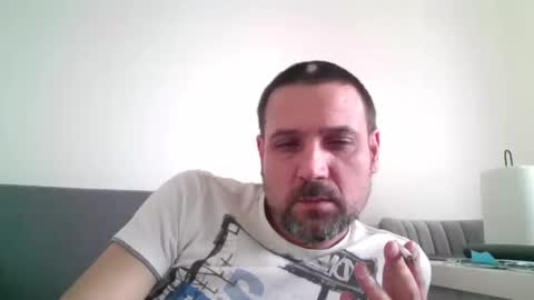 rul3ssuck online show from February 26, 8:17 am