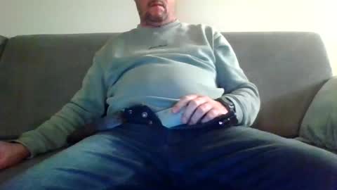 runner_1978 online show from January 18, 9:13 pm