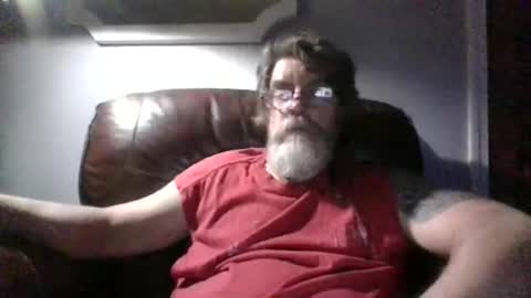 Snapshot of runningaround60 chatting on October 8, 2:08 am runningaround60 online show from October 8, 2:08 am