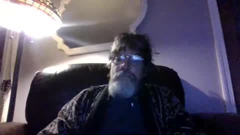 Snapshot of runningaround60 chatting on January 4, 3:40 am runningaround60 online show from January 4, 3:40 am