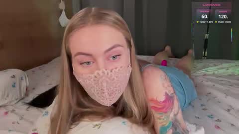 Mary online show from March 7, 9:48 pm