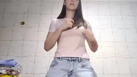 Mia online show from June 29, 11:15 pm