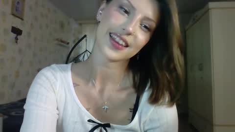 Snapshot of ruxashade chatting on October 21, 12:21 pm ruxashade online show from October 21, 12:21 pm