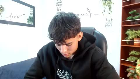 RYAN online show from June 3, 2:44 pm