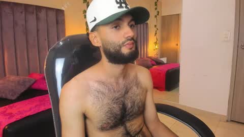 ryan_jackson_ online show from November 6, 4:26 am