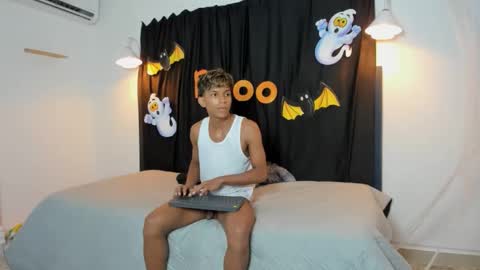 Snapshot of ryder_cum23 chatting on October 23, 8:49 am ryder_cum23 online show from October 23, 8:49 am