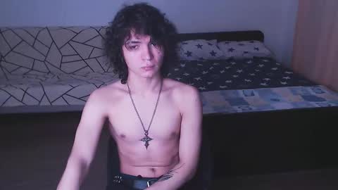 Snapshot of rylanstone chatting on September 26, 12:40 am Rylan online show from September 26, 12:40 am