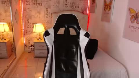 1 online show from January 14, 12:24 pm