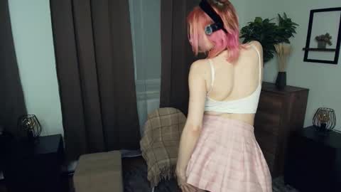 Sabrina online show from December 5, 9:19 am