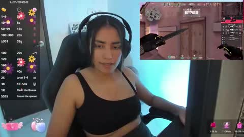 Angie  online show from October 30, 7:14 pm