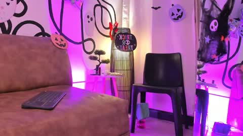 Snapshot of sabrina_glow chatting on October 22, 10:22 pm sabrina_glow online show from October 22, 10:22 pm