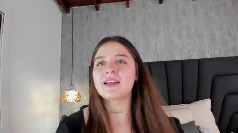 Snapshot of sabrina_lennox chatting on February 14, 7:33 pm Sabrina Maria online show from February 14, 7:33 pm