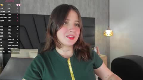 Snapshot of sabrina_lennox chatting on March 10, 7:29 pm Sabrina Maria online show from March 10, 7:29 pm