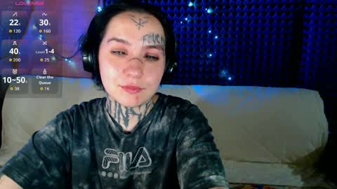 Lilith Solar online show from April 2, 10:49 pm