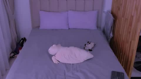 Sabrina MacMarren online show from March 17, 5:07 pm