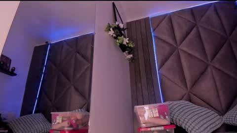 S A B R I N A  online show from October 6, 11:39 am