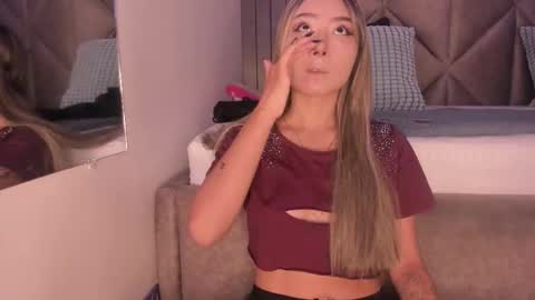 S A B R I N A  online show from September 19, 11:47 am