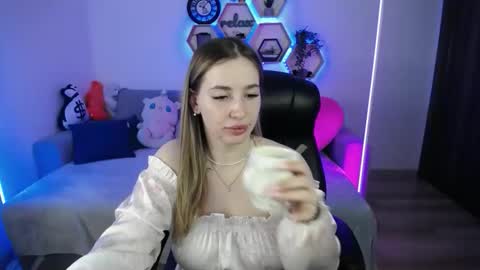 Sabrina Violet online show from March 27, 9:10 am