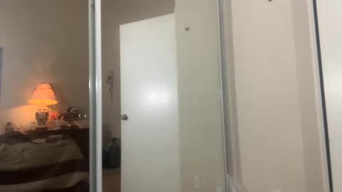 R online show from October 6, 5:03 am