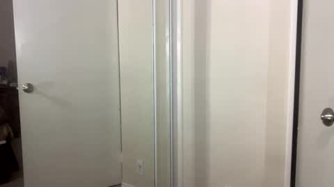 R online show from March 11, 2:51 pm